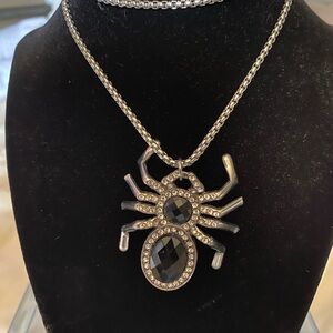 Rhinestone Spider Black Faux Diamonds Pendant Necklace Silver Tone Halloween